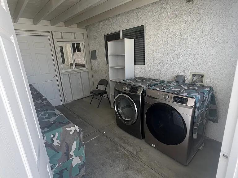 1340 Hudspeth St #C — Photo 10