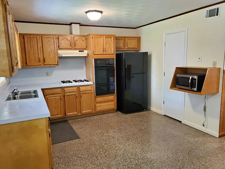 6114 Hodgson St — Photo 5