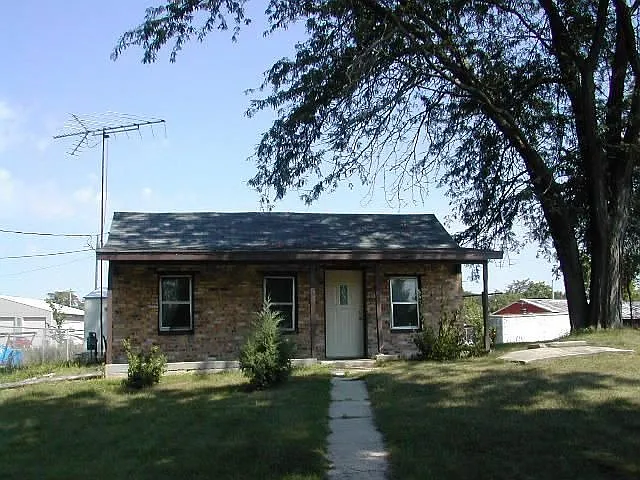 622 E Clay St photo 1