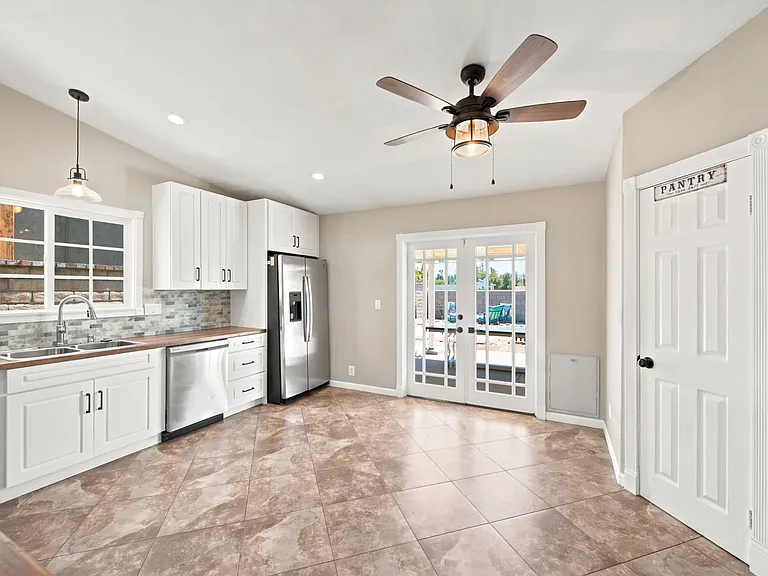 6440 Harvard St — Photo 15