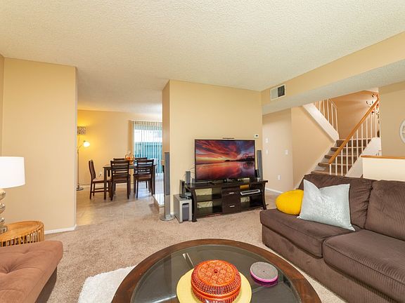 3rd image of 6867 Almondine Dr