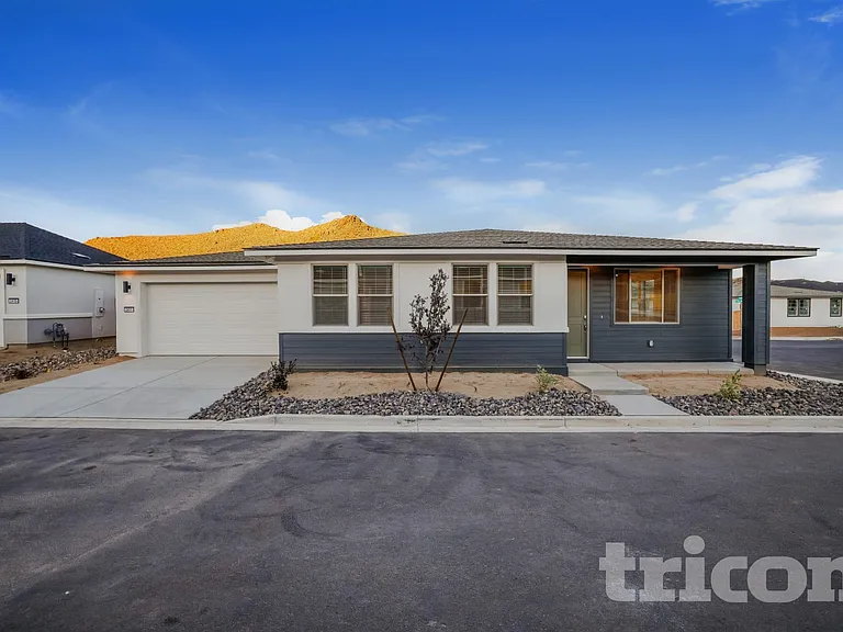 2411 Snowbrush Ct — Photo 1
