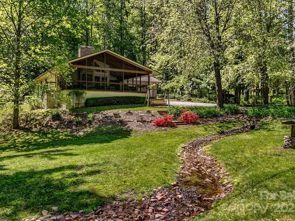385 N Fork Rd, Black Mountain, NC 28711
