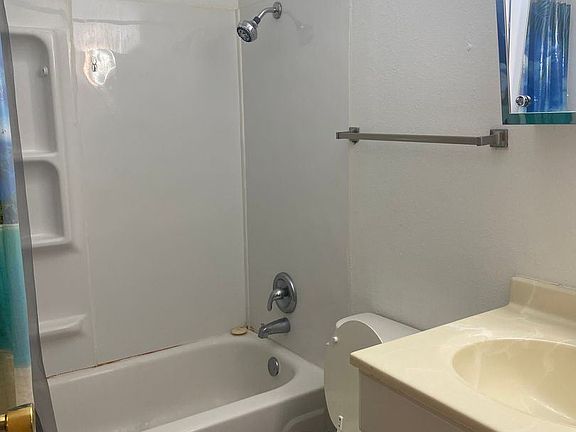 5th image of 734 11th St NE #11605905