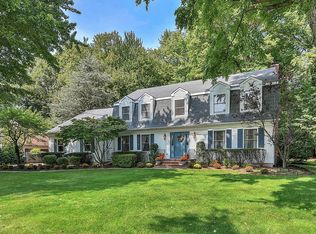 689 Mountain Ave, Wyckoff, NJ 07481