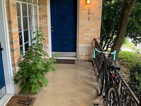 3rd image of 3309 Grooms St APT 204-2