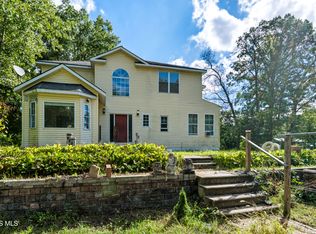 1119 S Schwamberger Rd, Swanton, OH 43558