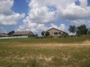 95 Fairway Cir, Umatilla, FL 32784