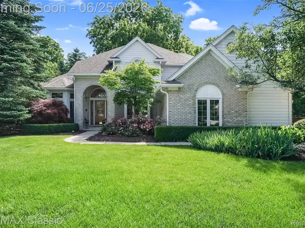 7439 Millwood, West Bloomfield, MI 48322