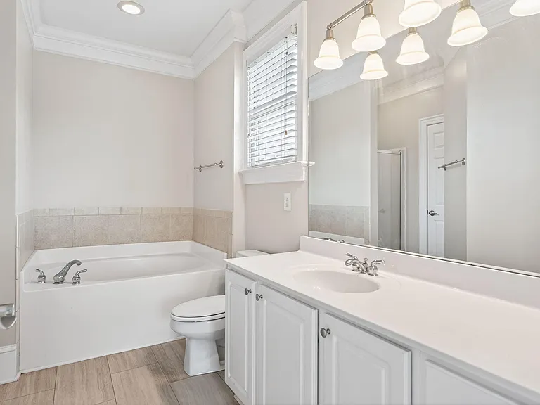 423 Waterford Lake Dr — Photo 37