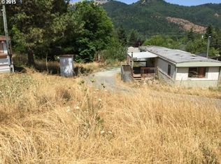 1003 Arburnia St, Myrtle creek, OR 97457