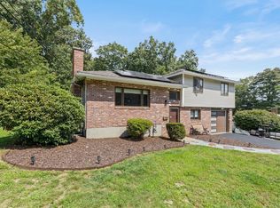 27 Lyman Rd, Framingham, MA 01701