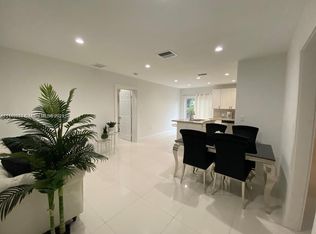1981 NE 158th St, North Miami Beach, FL 33162