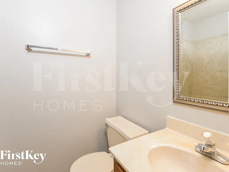682 Brandy Dr — Photo 13