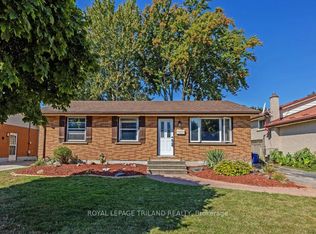 17 Vanbuskirk Dr, Saint Thomas, ON N5R 4Z1