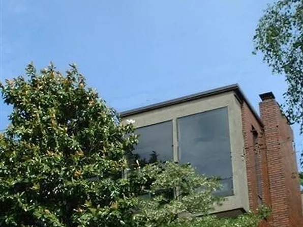 414 13th Avenue E #301, Seattle, WA 98102