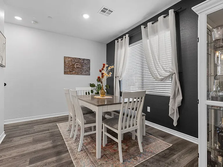 8866 Sasquatch Run Ave — Photo 13
