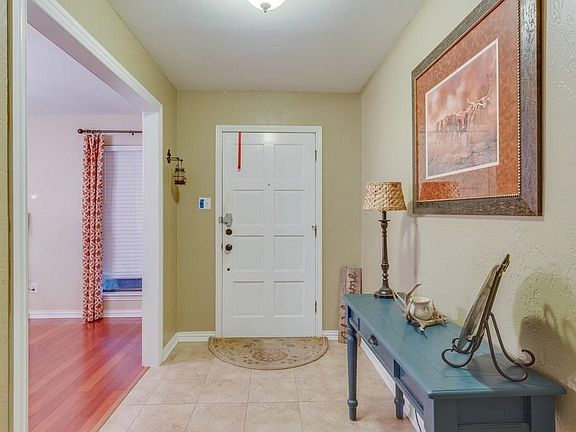5th image of 3213 Lawndale Ave