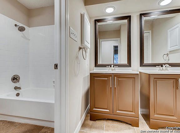 4th image of 13607 Pebble Way