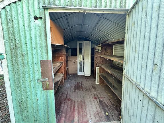 5th image of 236 Gordon St SW