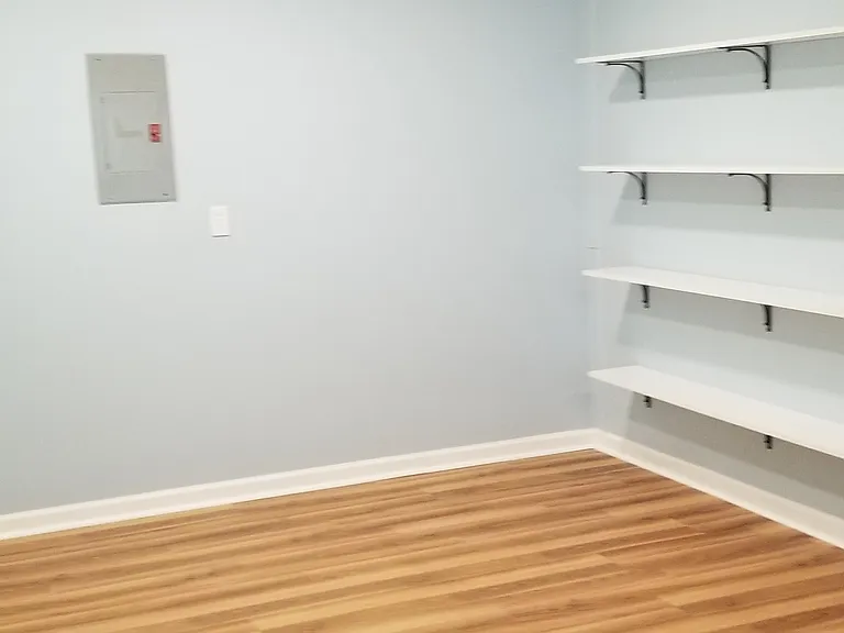 310 S 73rd Ave — Photo 25