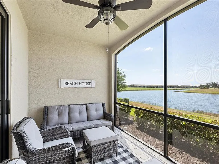 5624 Palmer Cir #105 — Photo 31