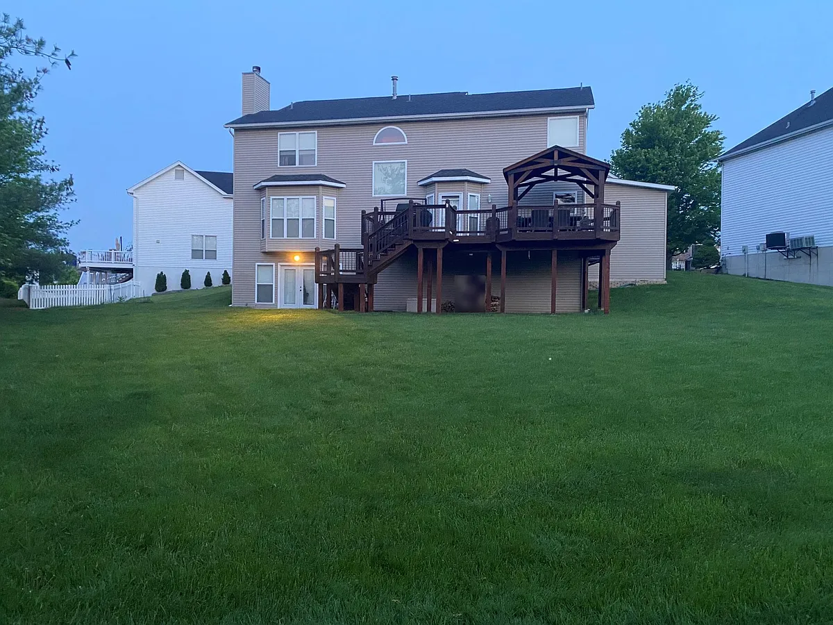Building Photo - 107 Myrtle Wood Ct