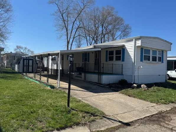 126 Solar Dr, Tipp City, OH 45371