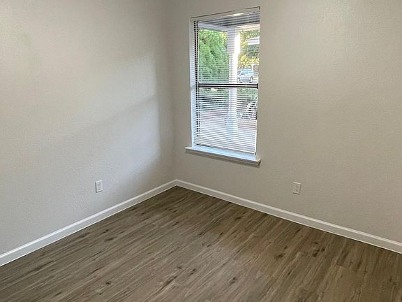 3rd image of 2518 Indigo Ln