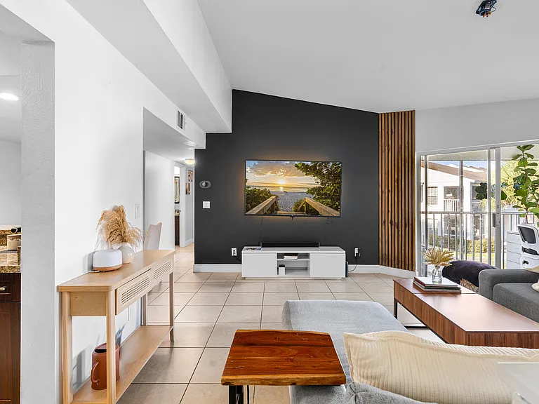 161 Santa Clara Dr #10 — Photo 17