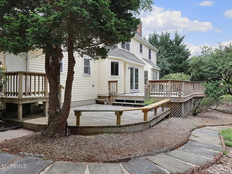 18 Seven Oaks Dr — Photo 19