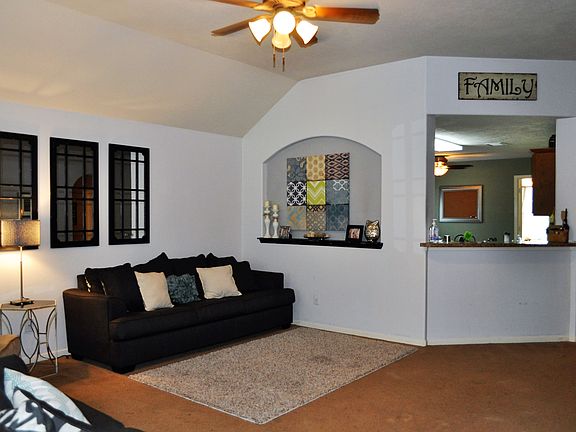3rd image of 10502 Lauren Creek Dr