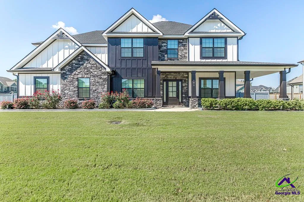 5 bed, 4.0 bath, 3324 sqft, $3,600 — Photo 3