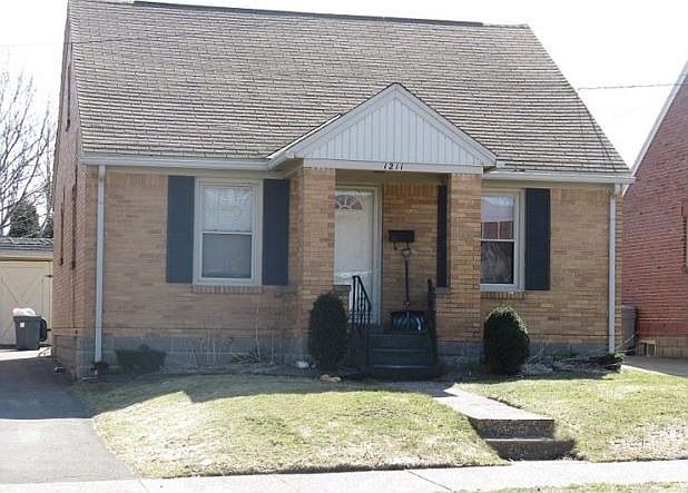 1st image of 1211 W 7th St #N528