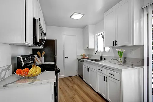 The French Quarter Cottage Photo 1