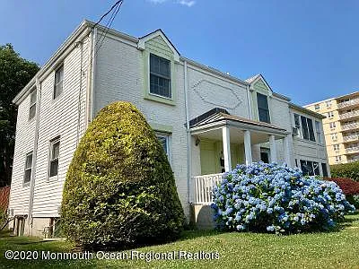 3 bed, 2492 sqft, $1,800 — Photo 2