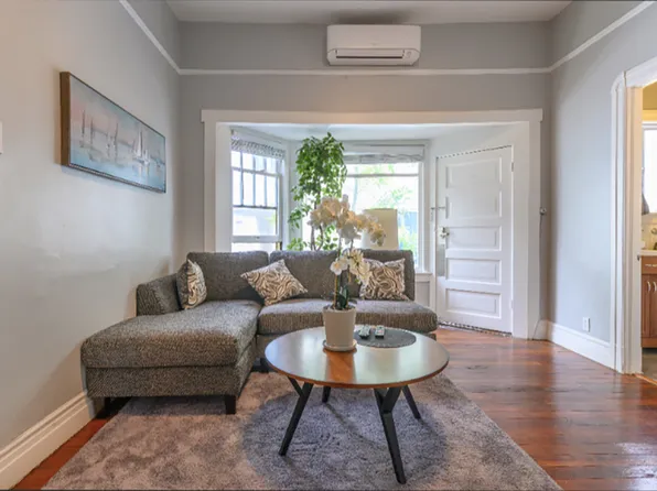 731 S Marengo Ave APT B, Pasadena, CA 91106