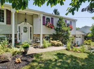 1583 Briarwood Ln, Pottstown, PA 19464