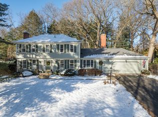 132 Coventry Ln, Longmeadow, MA 01106