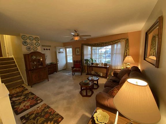 3rd image of 106 W Melody Ln