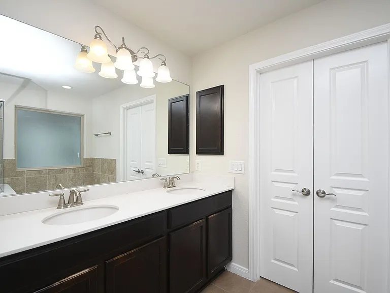 16614 Spirit Lake Ct — Photo 18