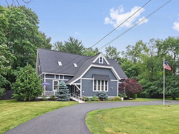 2nd image of 333 Summer St
