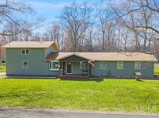 308 Ketcham St, Gladstone, MI 49837