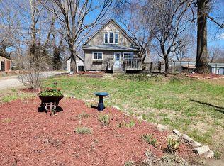 618 W 4th St, Holton, KS 66436