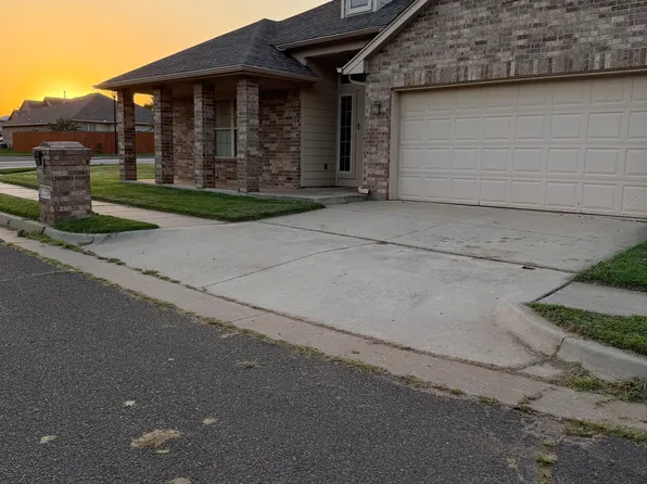 12017 Garden Ct, Oklahoma City, OK 73170