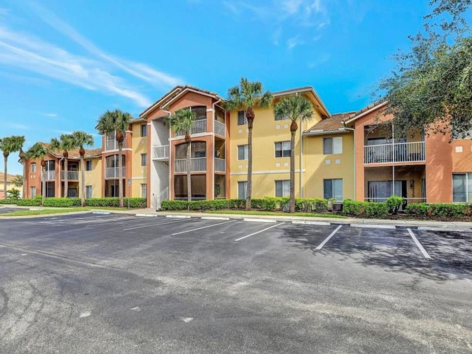 1st image of 6450 Aragon Way APT 306