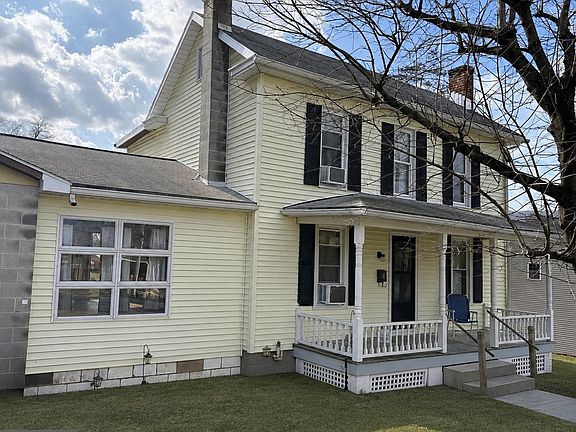 2nd image of 112 S Ridge St