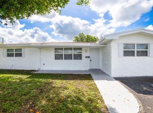 8480 NW 10th St, Pembroke Pines, FL 33024