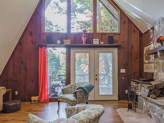 5th image of 461 Miller Cove Cir