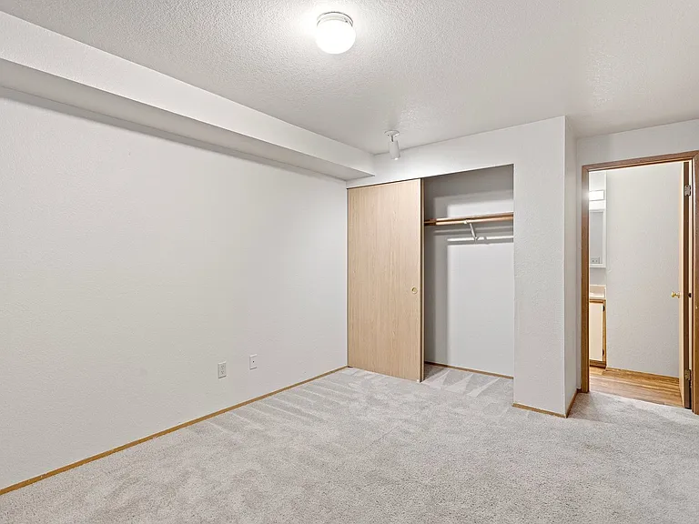 Heron View Apartment Homes — Photo 47
